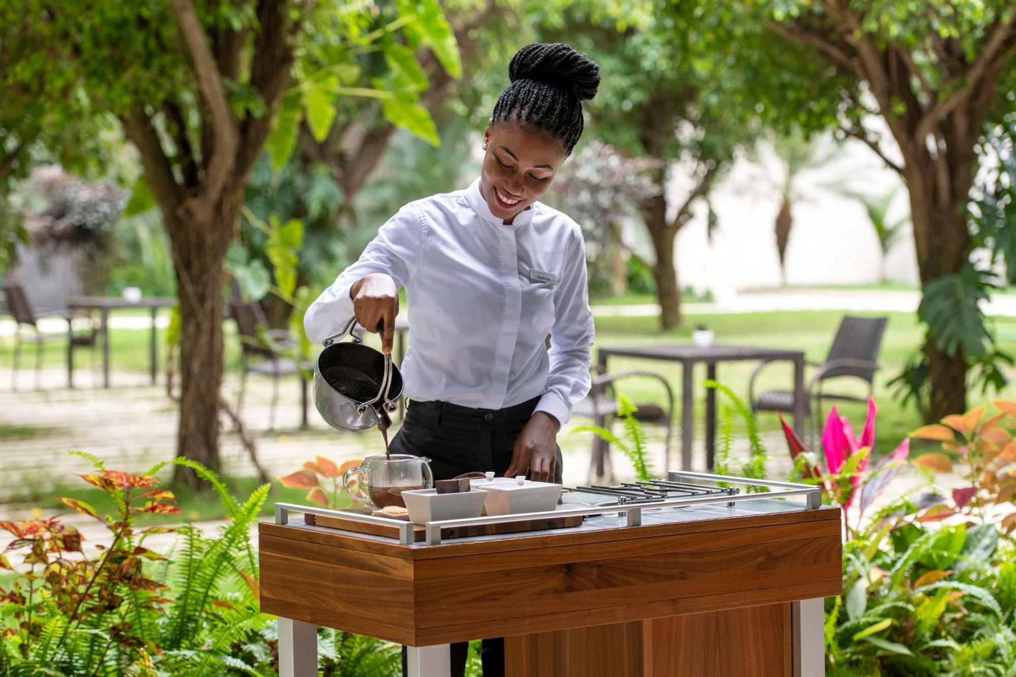 Kempinski Hotel Gold Coast City Accra Exterior photo